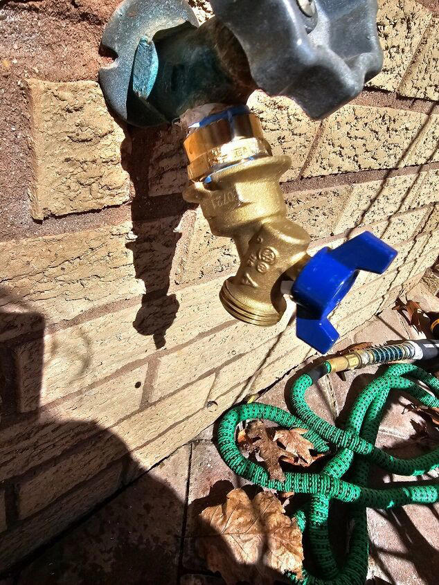 How I Fixed a Leaky Outdoor Faucet