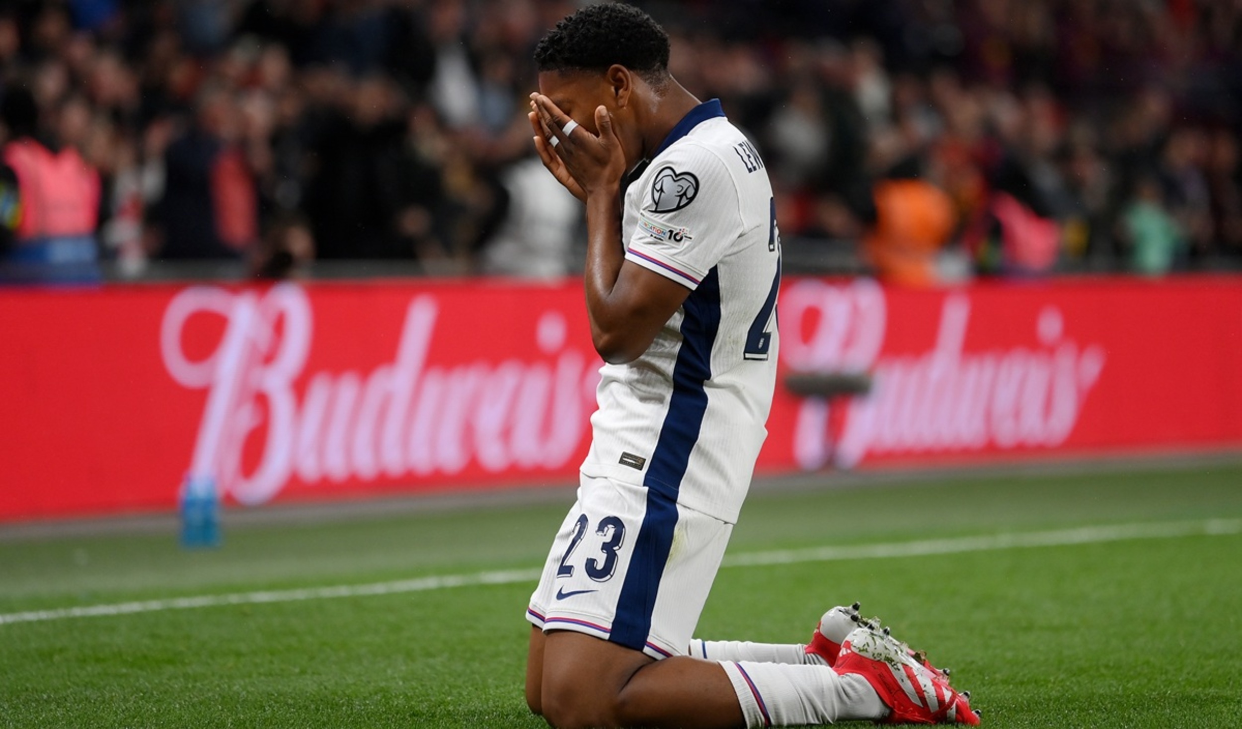 Five Arsenal stars called up by England: Madueke misses out as Lewis ...