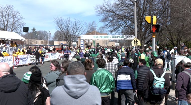 Thousands take their mark for the 48th annual Holyoke St. Patrick’s ...