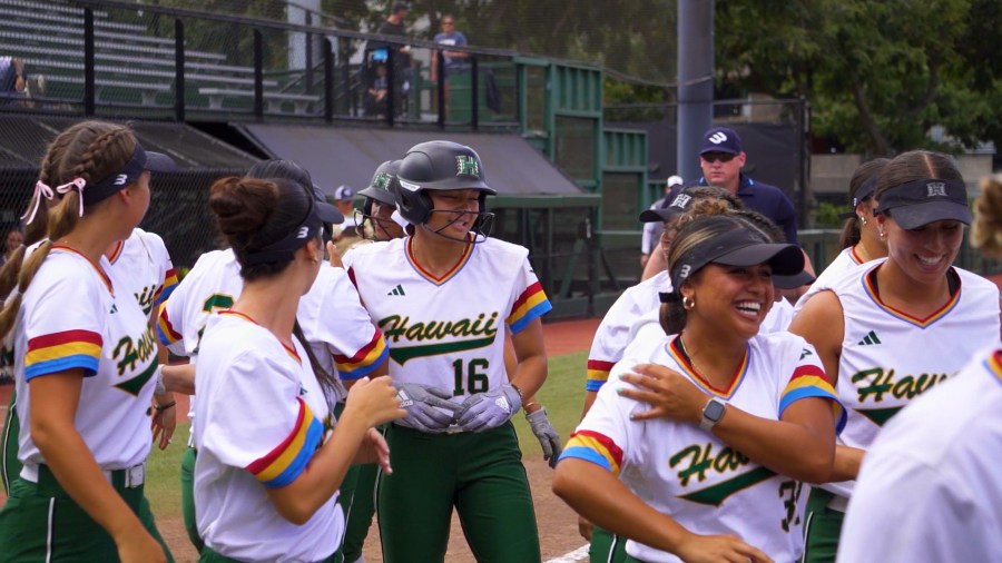 rainbow-wahine-split-doubleheader-on-saturday