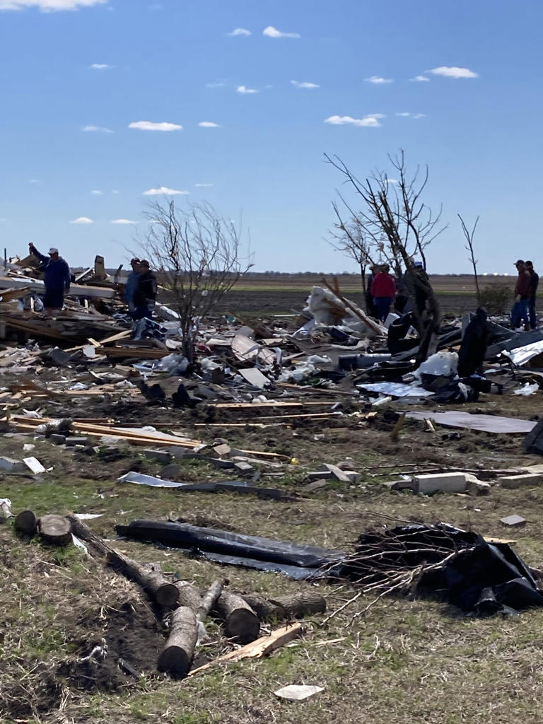 ‘I got hit with a wall.’ Texas tornado victim takes rare step for ...