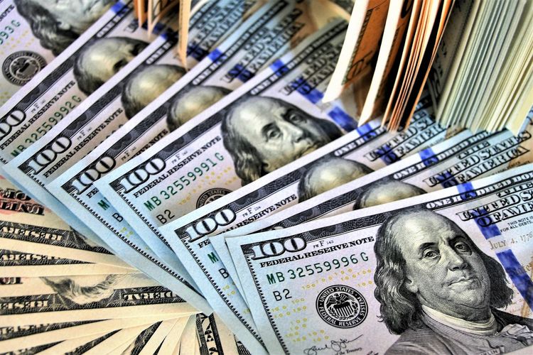 Bank Mandiri dan BTN Tingkatkan Suku Bunga Deposito Valas Jadi 4 Persen
