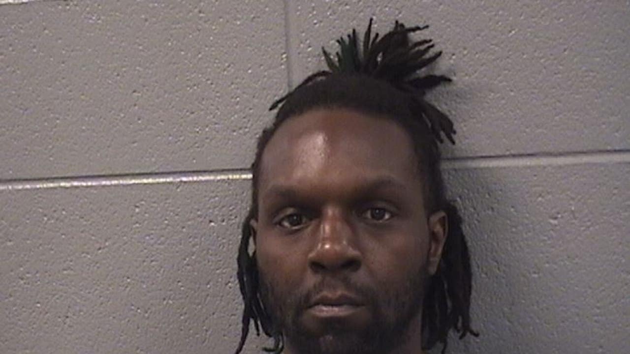 Chicago father arrested after 8yearold son fatally shot; postal(02)