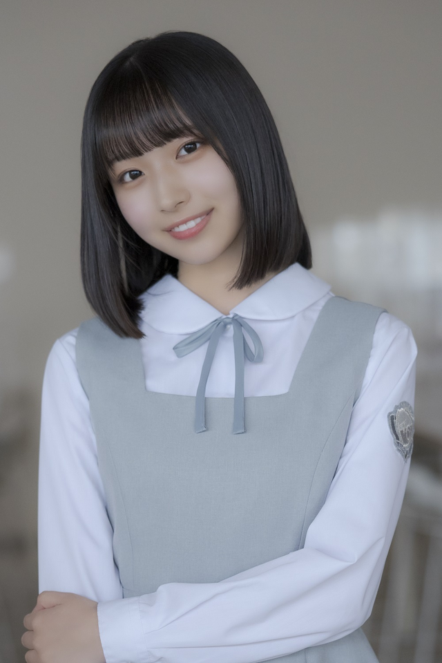 日向坂46・五期生「大野愛実」「鶴崎仁香」の撮り下ろし写真と