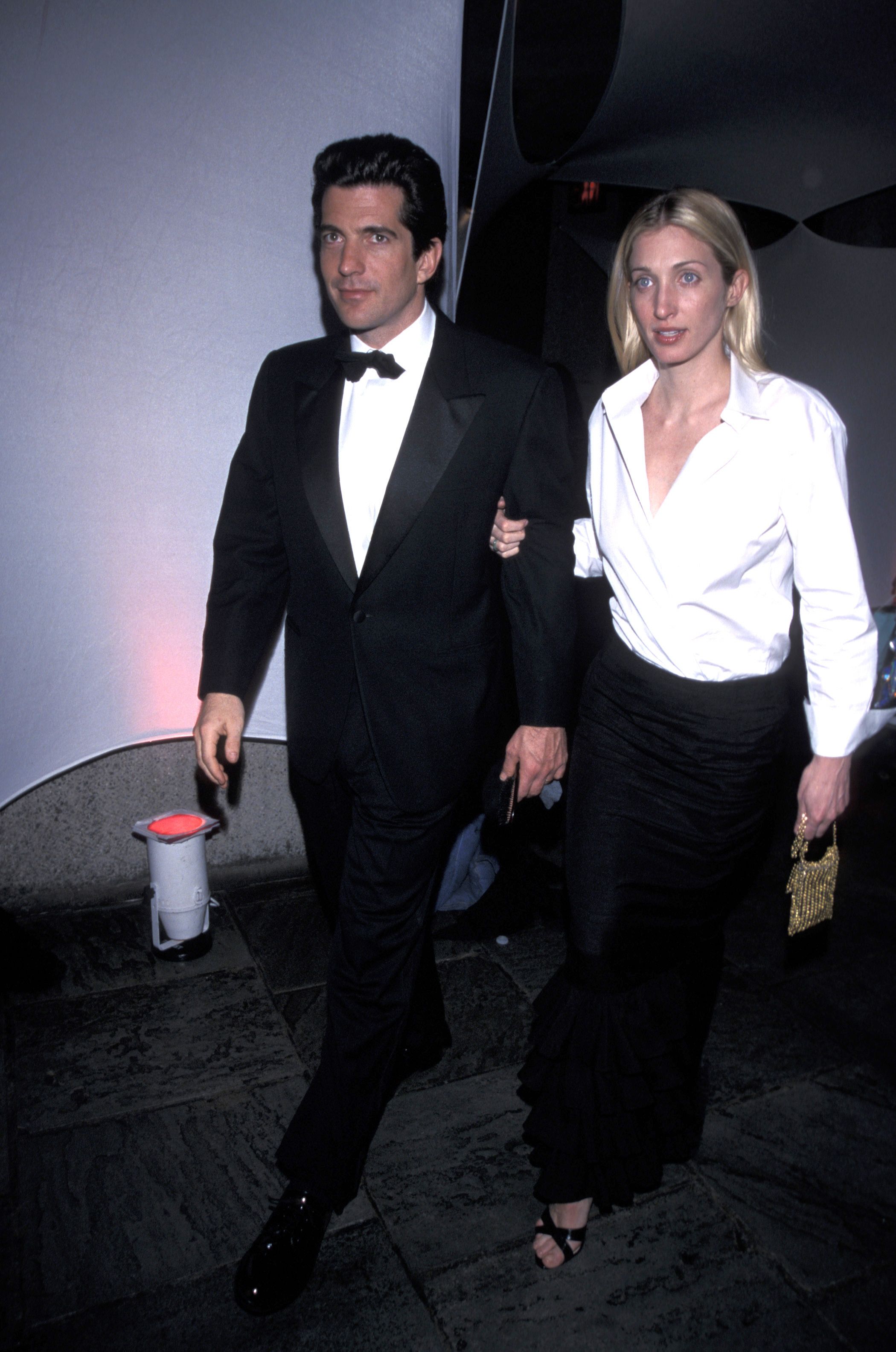John F. Kennedy Jr. et sa femme Carolyn Bessette au