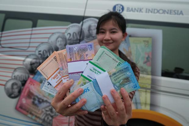 Fed Berpeluang Turunkan Suku Bunga, Rupiah Siap Menguat Kembali