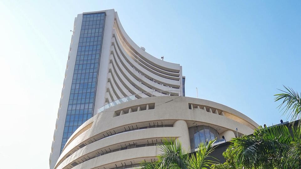 The stock market saw 102 stocks at 52-week lows and 92 at highs. Nifty 50 and Sensex rose for the sixth consecutive day, with Sensex exceeding 78,000.