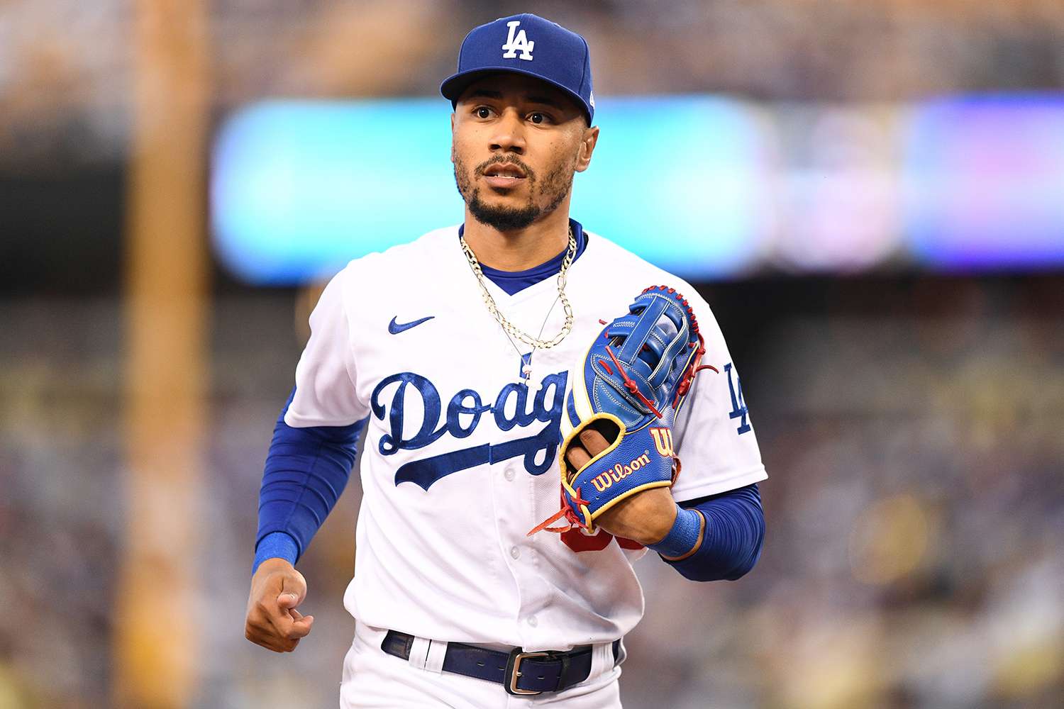 Dodgers Star Mookie Betts Is Struggling with 25Lb. Weight Loss from(01)