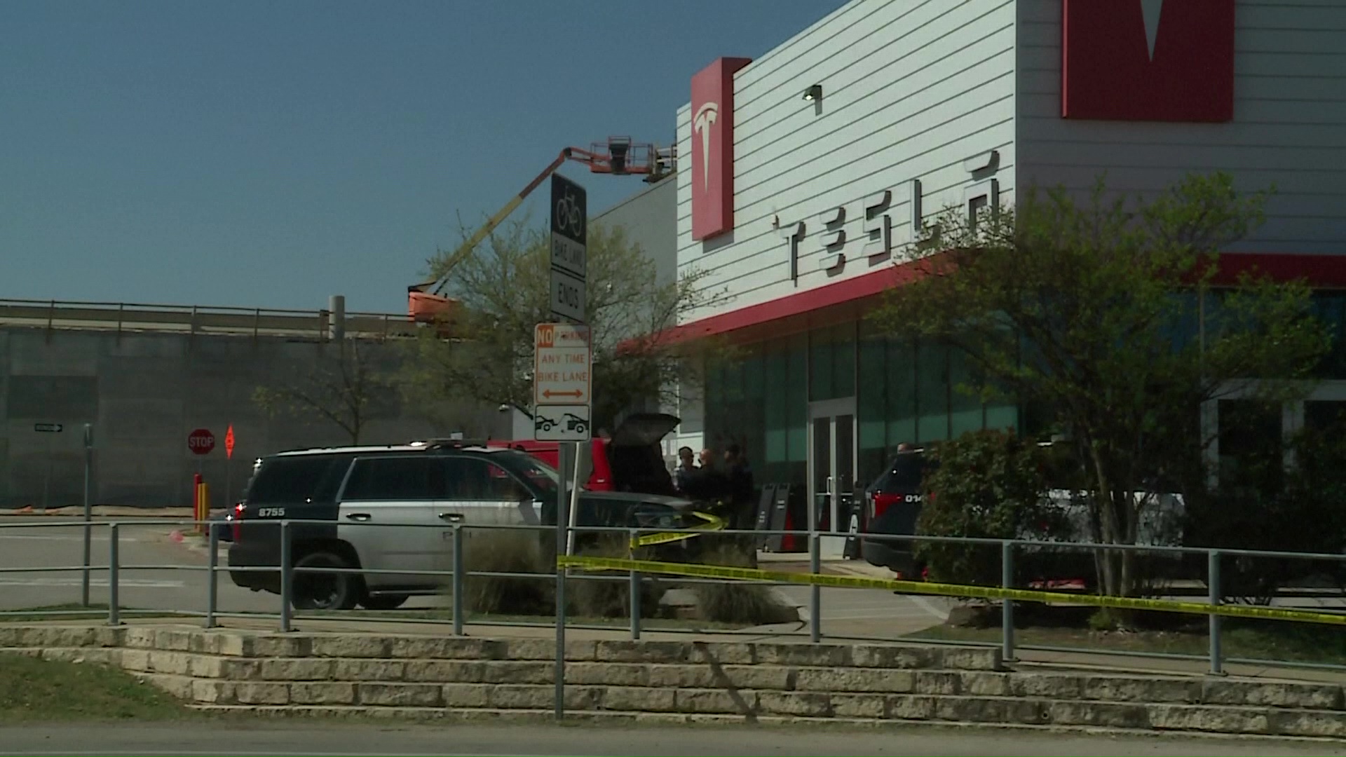 FBI issues warning to Tesla drivers; ‘Incendiary' devices found at