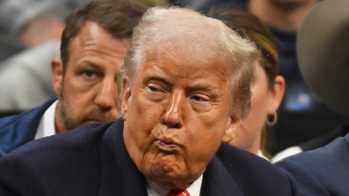 Trump Team Leaks War Plans in Jaw-Dropping Security Fiasco