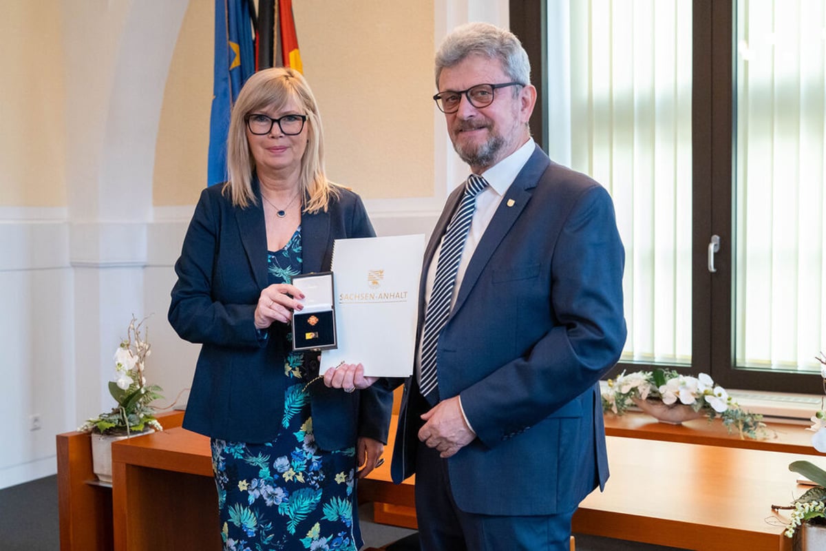 FCM-Ehrenpräsident Peter Paul Fechner für sein Engagement ausgezeichnet