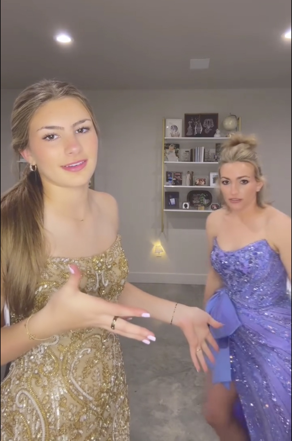 Jamie Lynn Spears' daughter, 16, looks all grown up as she heads off to  junior prom, image size:768x1160