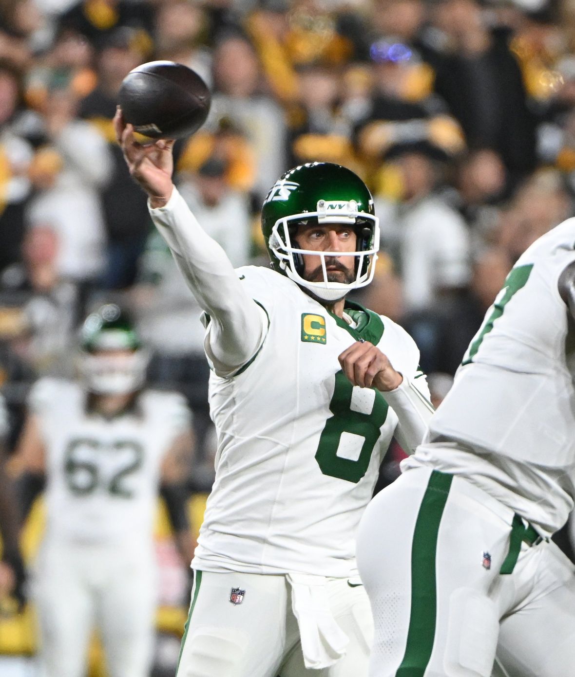 Aaron Rodgers to Pittsburgh Steelers rumors heat up after DK Metcalf’s