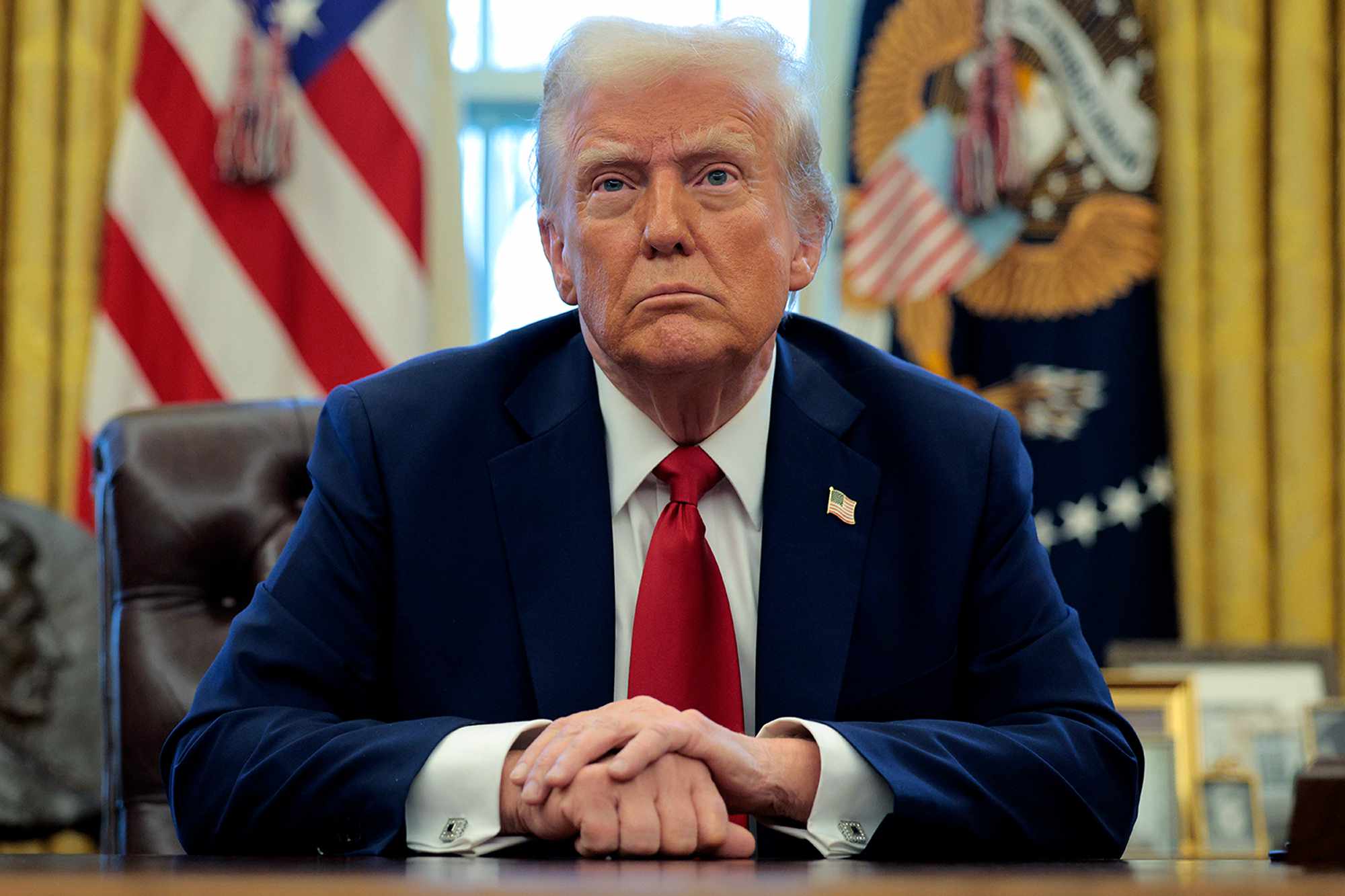 Donald Trump Says He'd Be 'Honored' to Deport Americans to El Salvador(02)