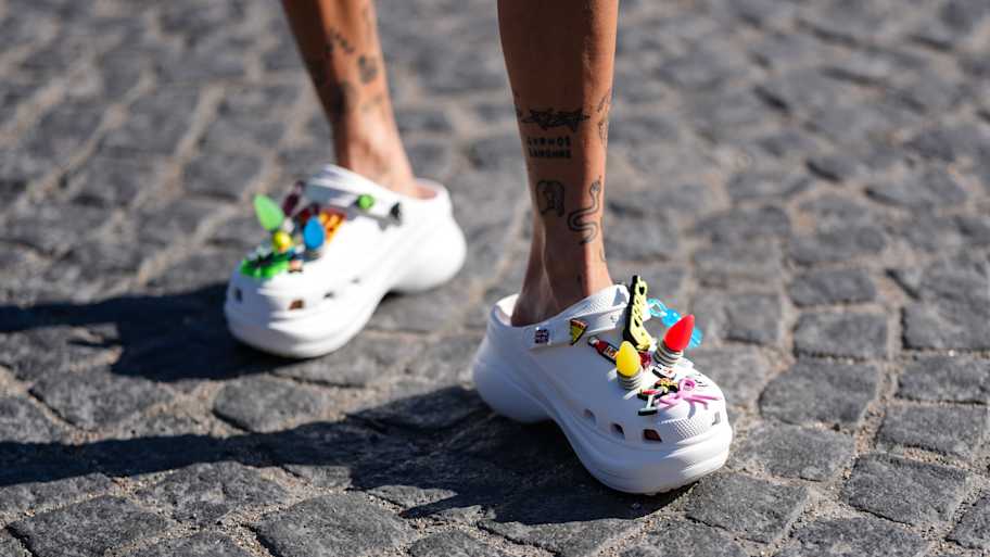 Japan Exclusive: atmos x One Piece x Crocs