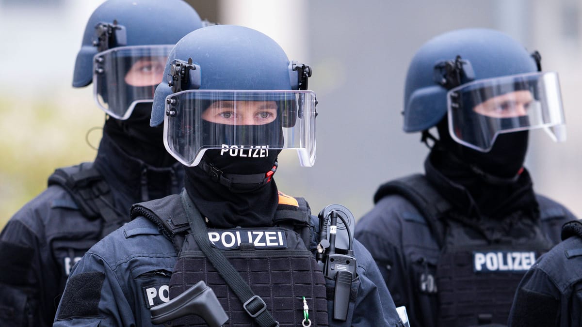 Mafia-Razzia: Deutscher Polizist bei Großeinsatz festgenommen