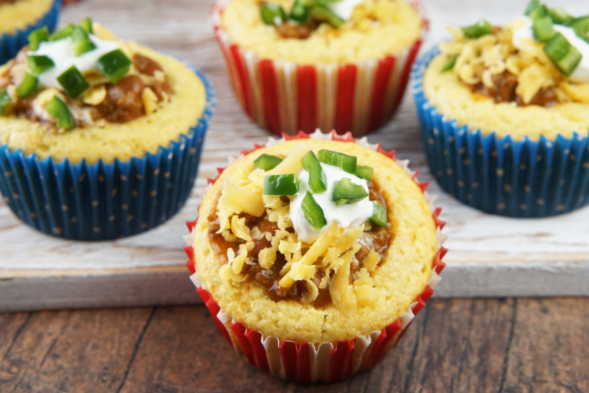 Chili Cornbread Muffins