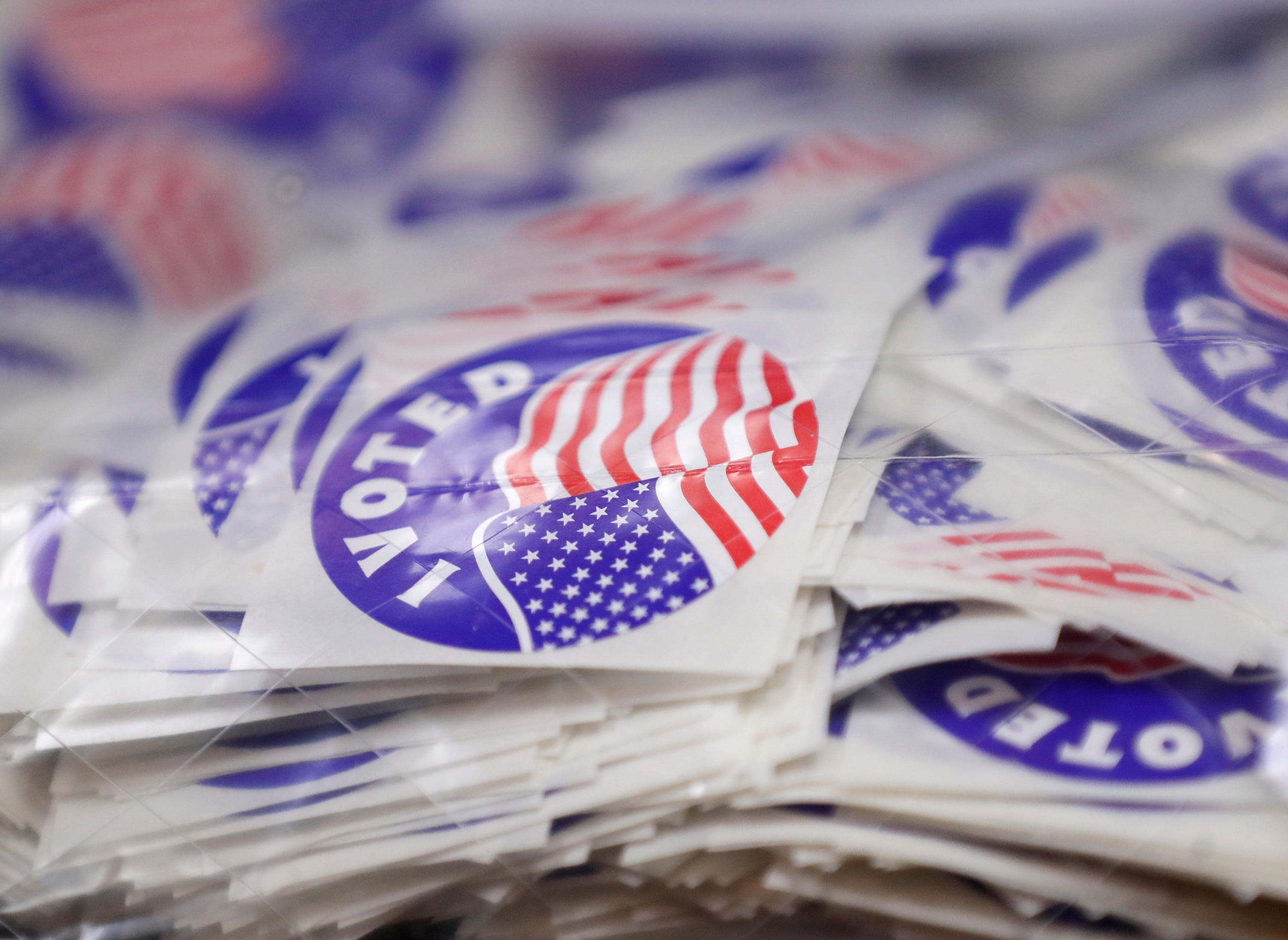 Four candidates vying for three seats on Combined Locks Village Board