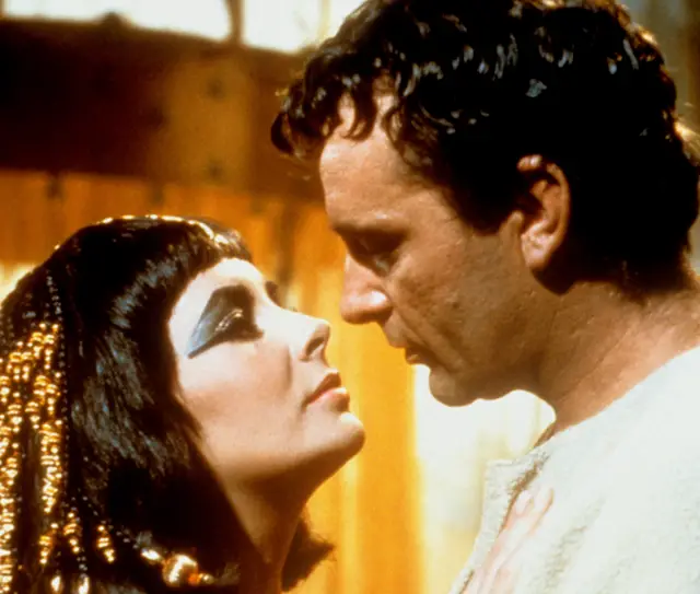 12 Celebrity Scandals from the ’70s That Rocked the Headlines