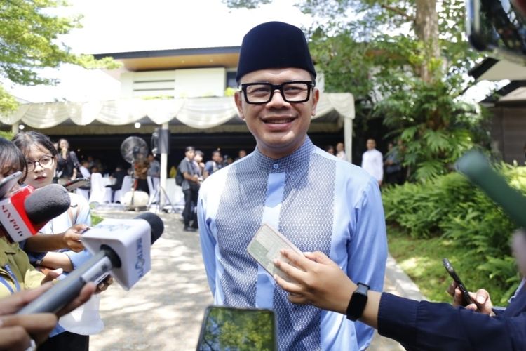 Mendidik Kembali Bupati Indramayu: Lucky Hakim Dipinggirkan Usai Liburan Tak Berizin di Jepang, Wamendagri Bima Arya Ikut Campur