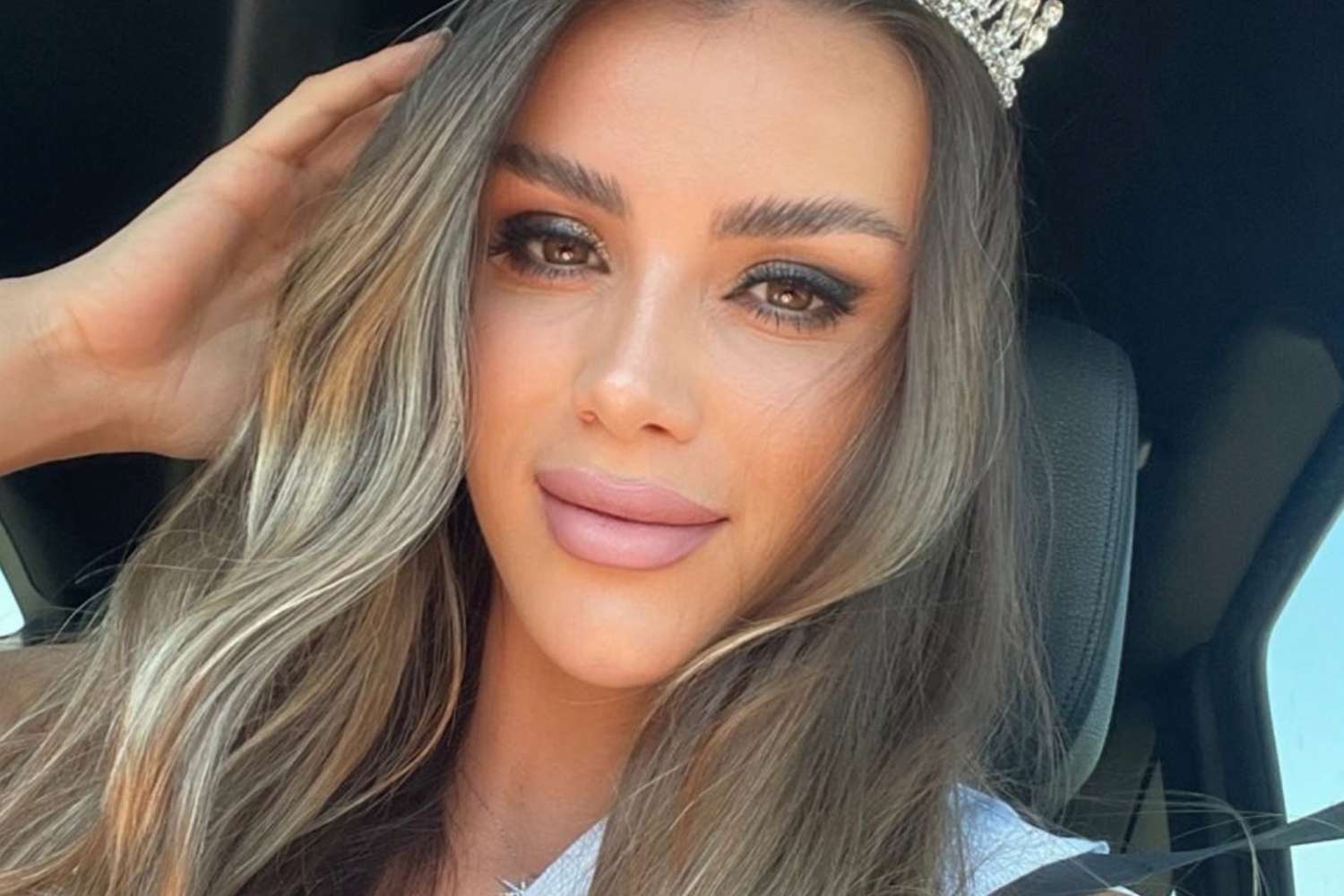 Beauty Queen Dies After Falling from Bridge While Allegedly Fleeing