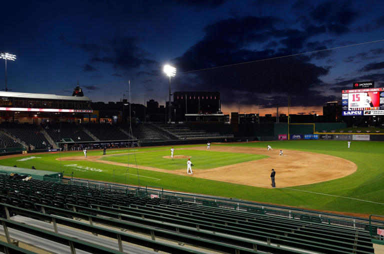 Boom Ball, inspired by Savannah Bananas, bringing show to Lansing