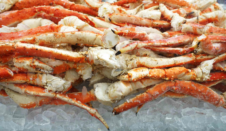 What's the difference between snow crab and king crab?