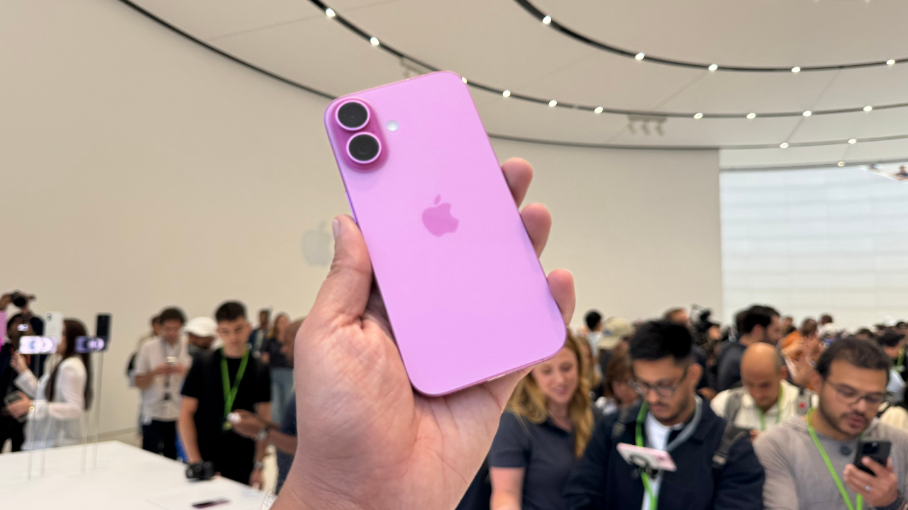 iPhone 16 Price Drops Below Rs 40,000 With This Flipkart iPhone 16 Price Drops Below Rs 40,000 With This Flipkart