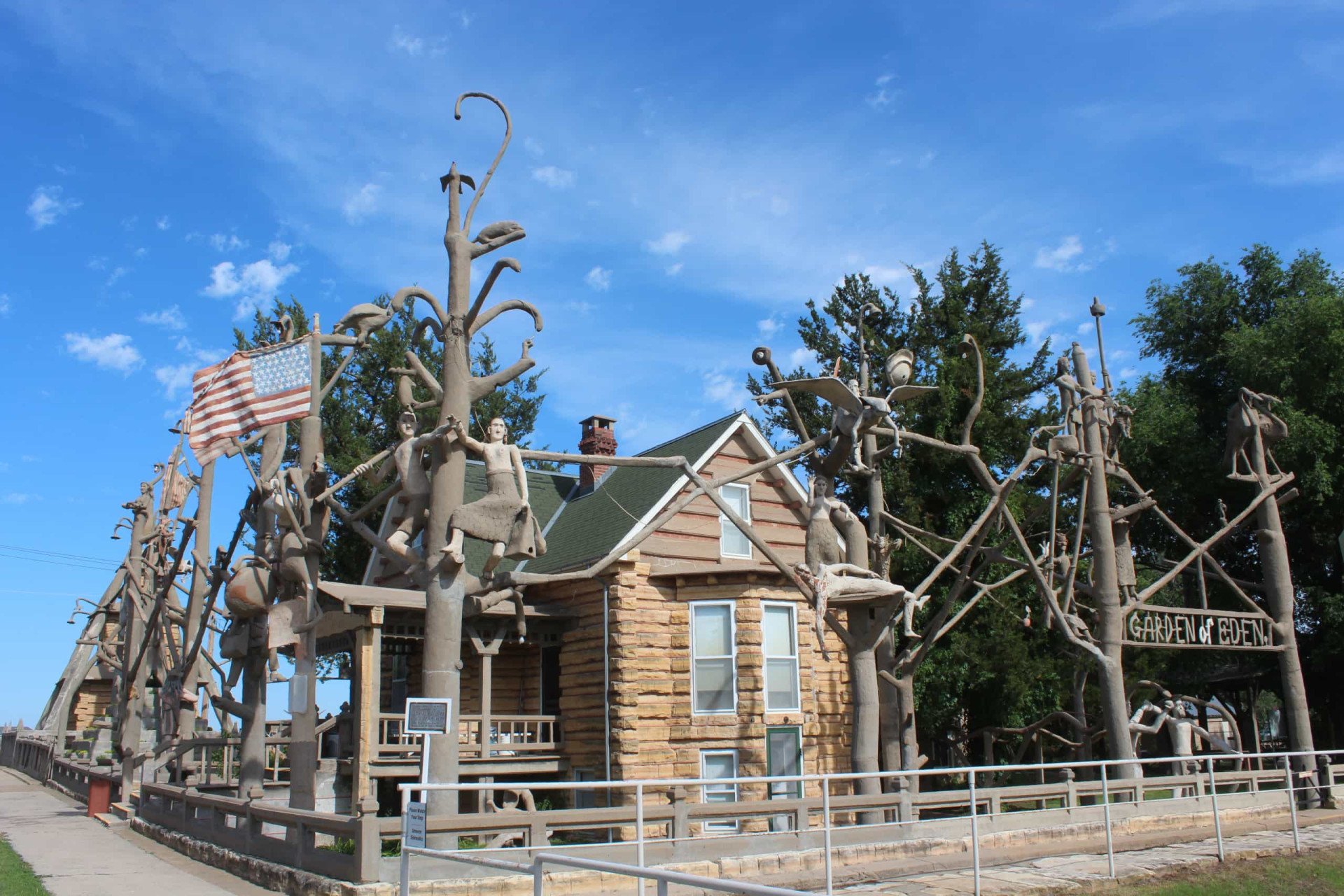 The most unique (and bizarre) buildings in the US