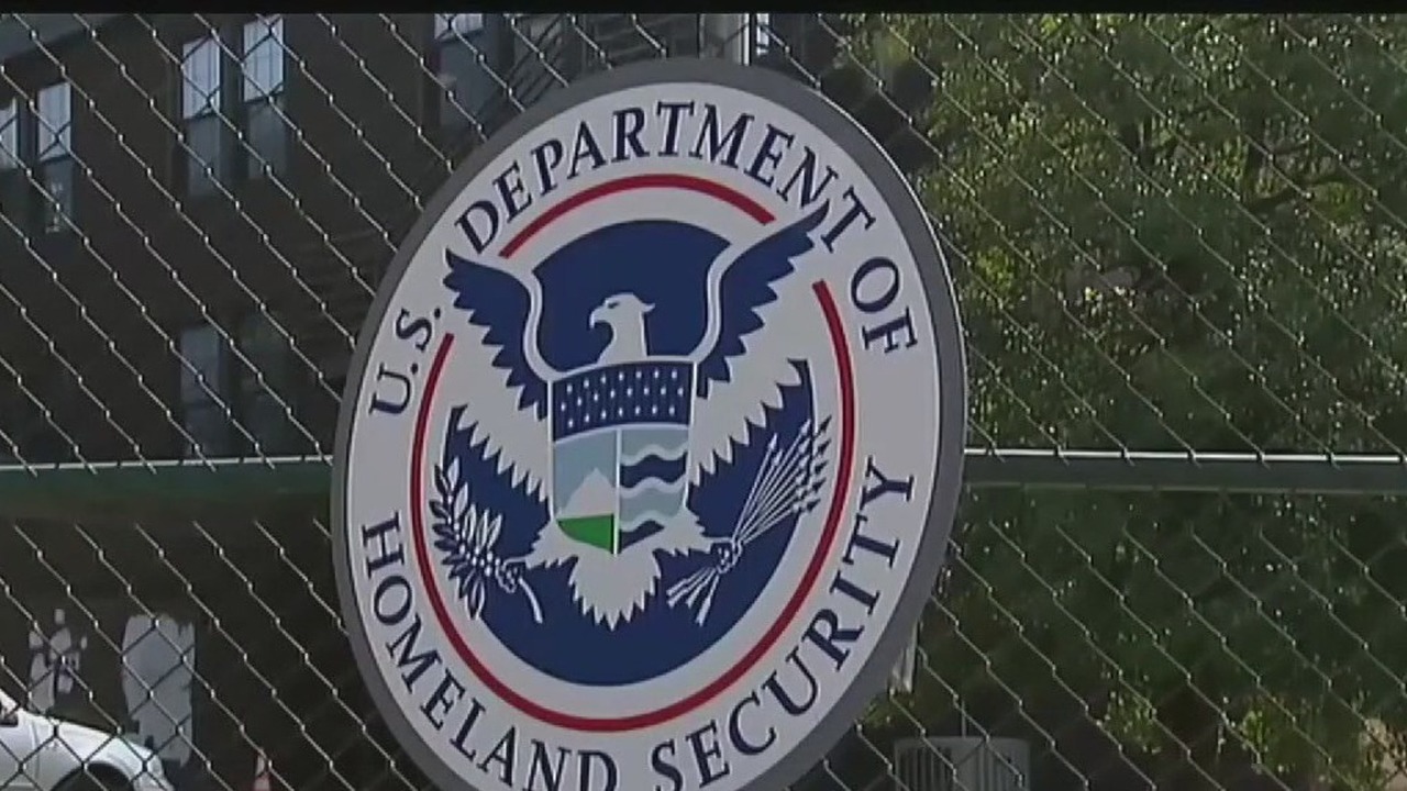 Trump can move forward with undocumented immigrant registry