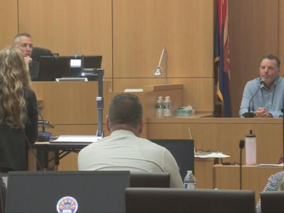 Lori Daybell cross-examines her brother, Adam Cox, during her murder trial in Phoenix, Arizona, April 10, 2025.