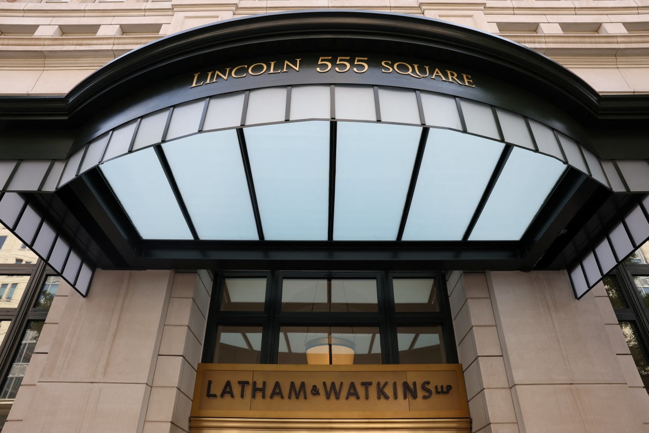 White House Announces Batch of New Deals With Elite Law Firms