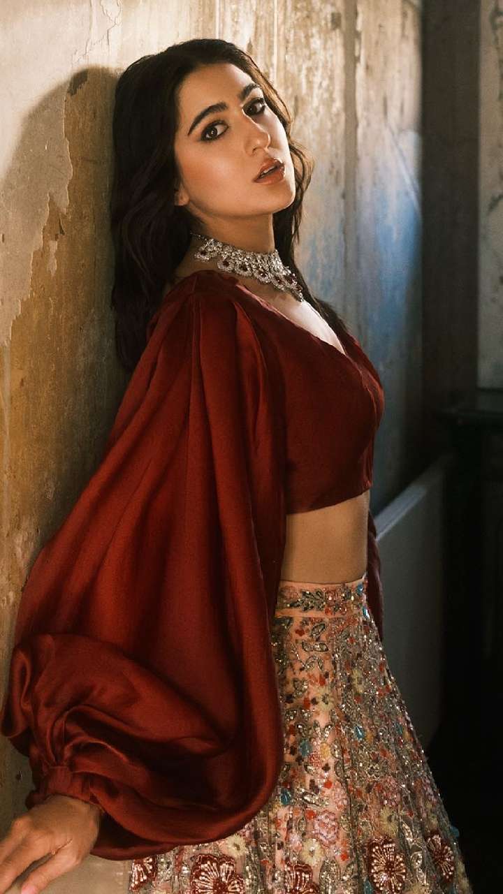 Majestic Ethnic Attires For Baisakhi 2025 Ft. Bollywood Celebs