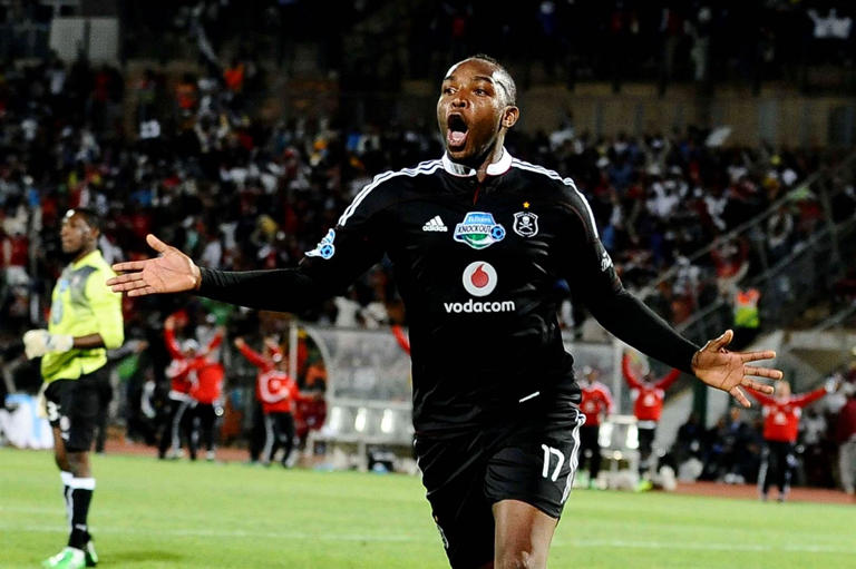 Orlando Pirates wrap up signing of star PSL defender