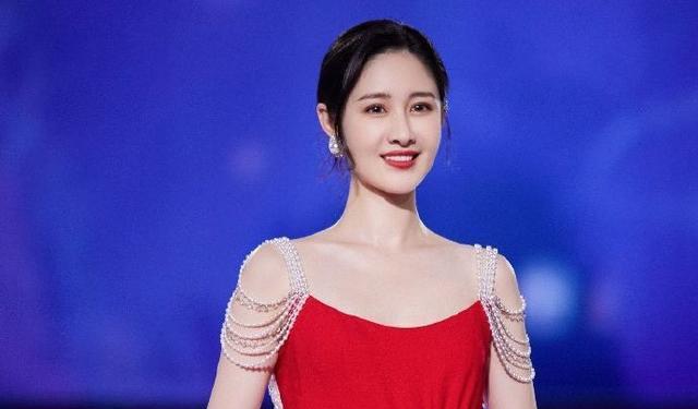 梁田回应35岁不结婚，一番话引热议，婚恋观太通透了！