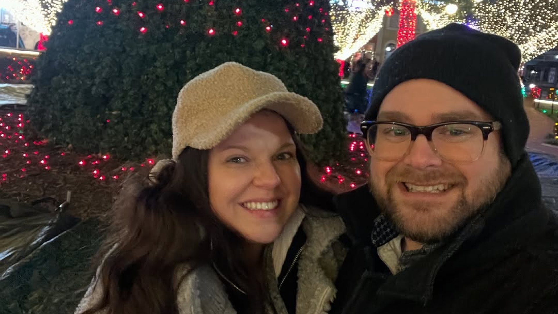 Amy Duggar King Slams Trolls Claiming She Shared Husband's Story for Money