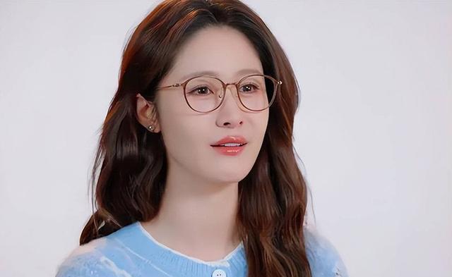 梁田回应35岁不结婚，一番话引热议，婚恋观太通透了！