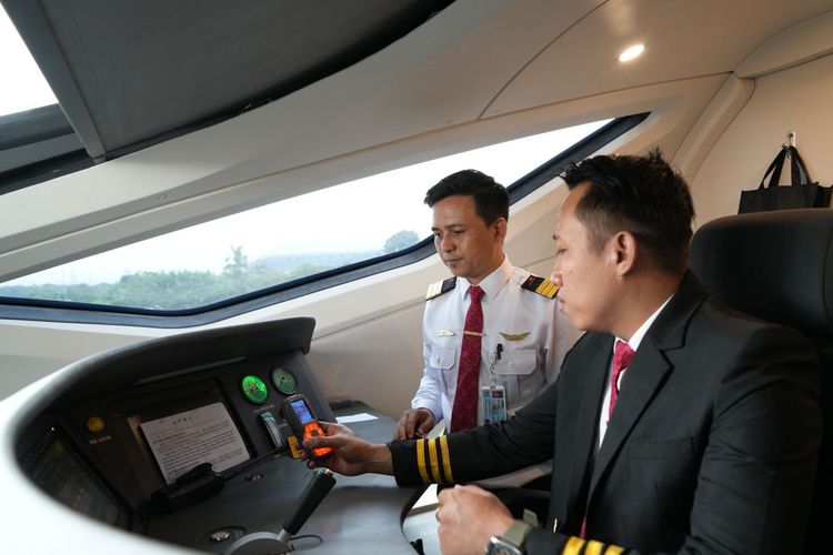 Analisis Biaya Whoosh Lebih Mahal dari Kereta Cepat Arab Saudi