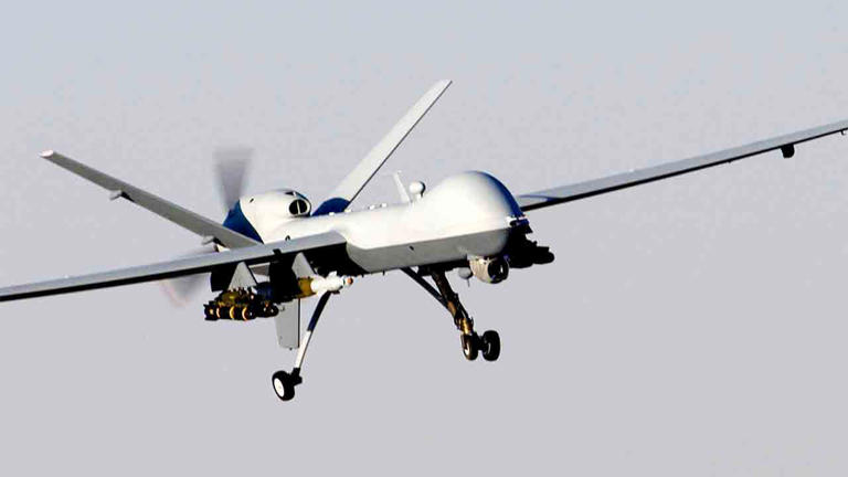Stor drone styrter ned i Afghanistan og kan være en MQ-9 Reaper, ifølge ...