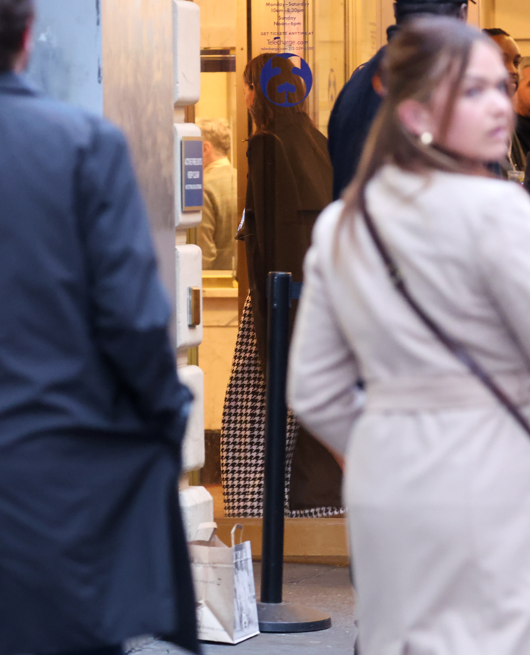 Meghan Markle pops up in NYC to see ‘Gypsy’ on Broadway as Prince Harry