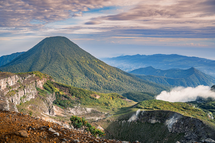 Pendakian Gunung Gede dan Pangrango Dihentikan Mulai 13 Oktober