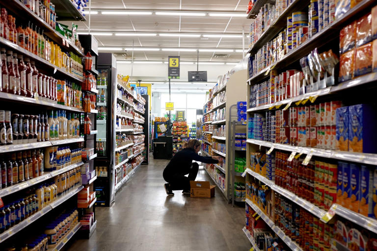 Fed’s Musalem Flags Risk of Higher Inflation, Weaker Job Market