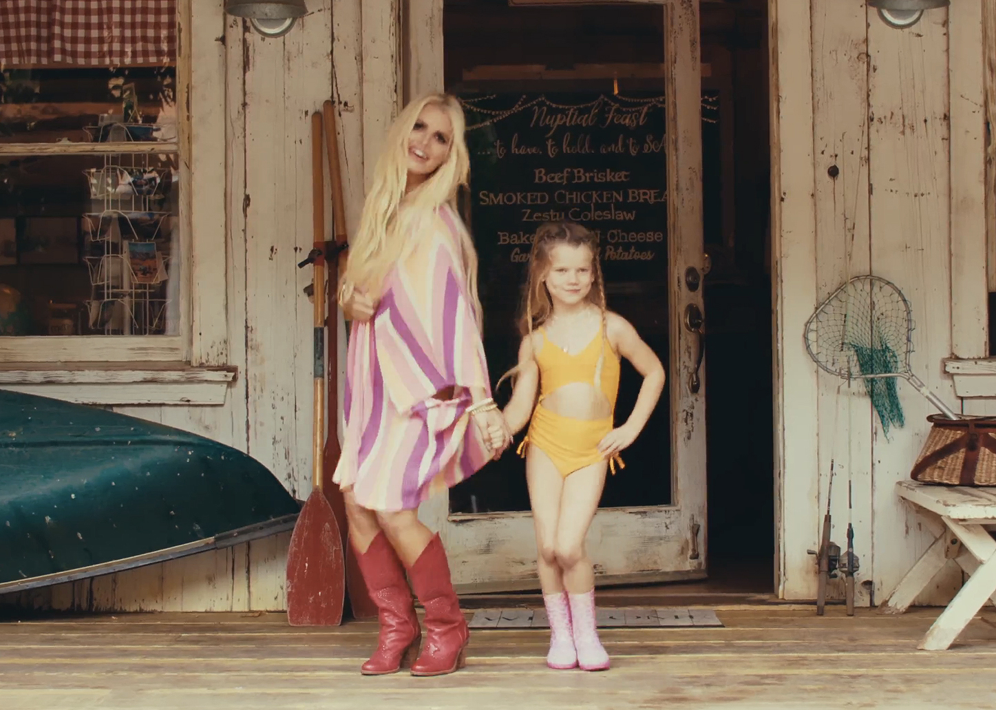 Jessica Simpson and daughter Birdie, 6, twin in yellow swimsuits ‘She(01)