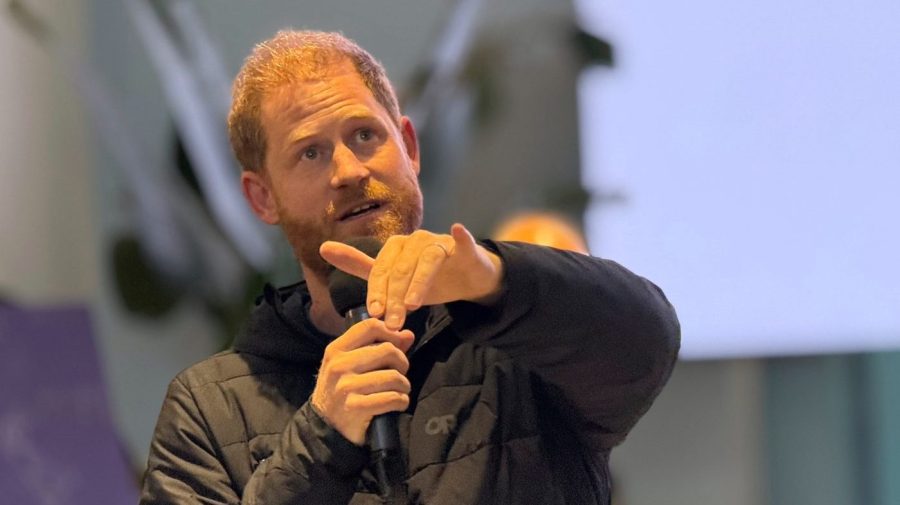 Prince Harry makes visit to Ukraine, meets with wounded veterans
