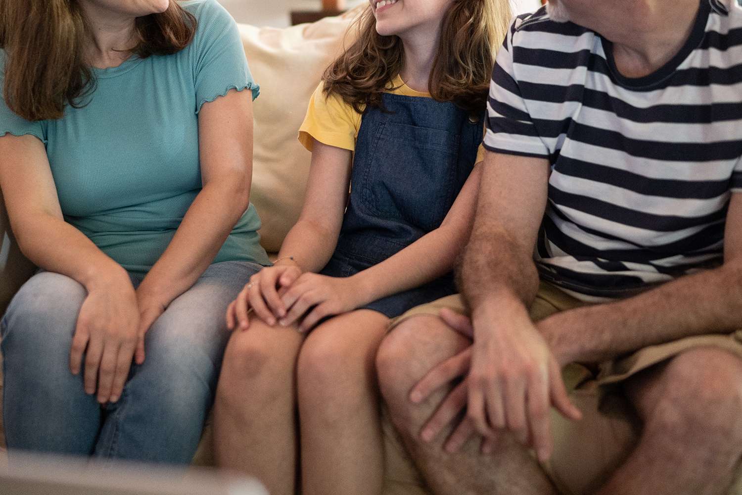 Teen Wants Her Mom to Stop Saying Bad Things About Her Dad, Even in a