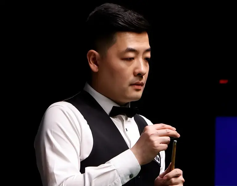 9-0到9-8!斯诺克世锦赛险些上演史诗级崩盘,中国3人领先2人落后
