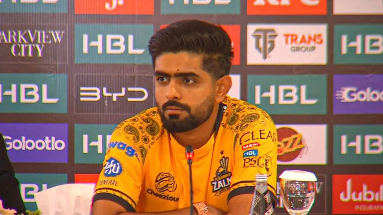 Watch: Babar Azam Caught Off Guard by a Reporter’s Question, Shaheen Afridi Comes to the Rescue with Poise