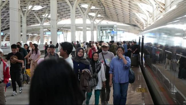 Libur Tahun Baru, Tiket Whoosh Dapat Promo di 21 Destinasi