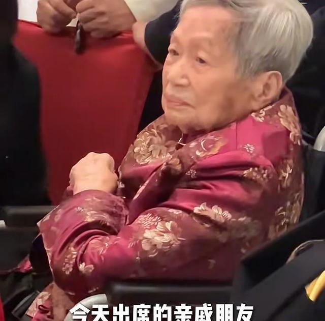 王祖蓝晒妹妹结婚vlog，妹妹婚礼感谢妈妈哥哥，未提及嫂子惹争议