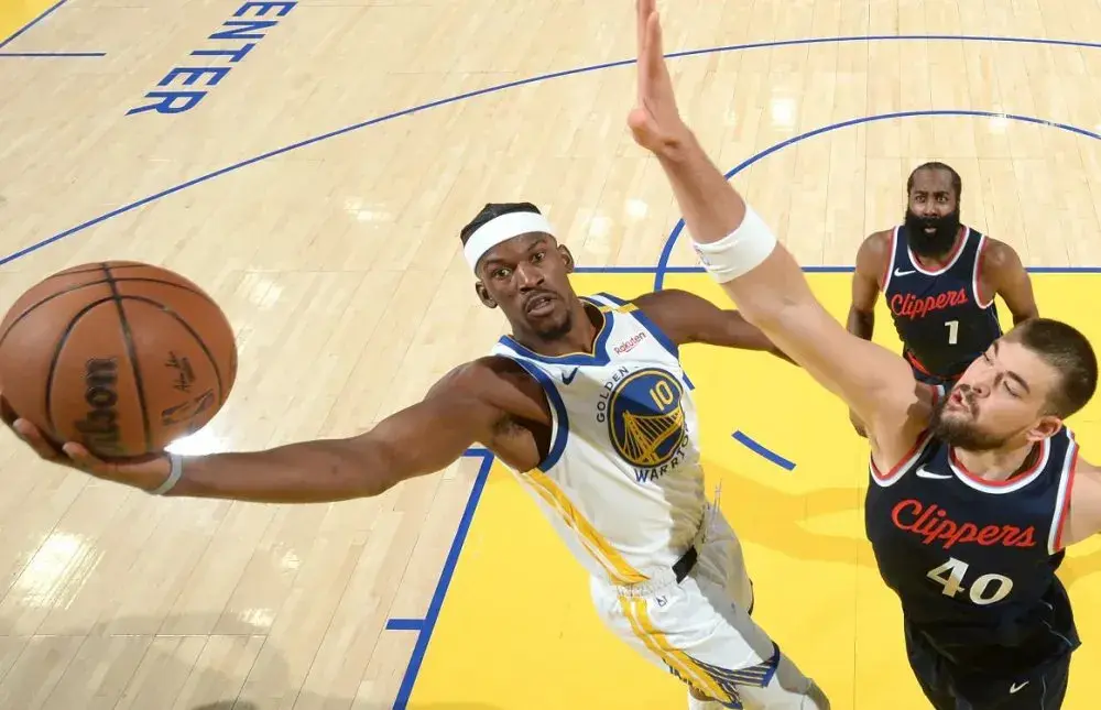 随着快船击败勇士，掘金胜火箭！西部首轮对阵出炉，湖人甜蜜赛程